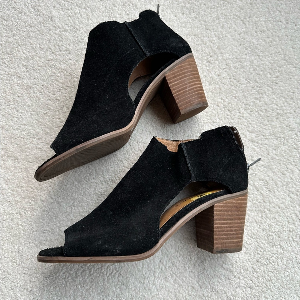LUCKY BRAND Suede Leather Black Sz 8 Chunky Heel Peeptoe Booties Block Heel